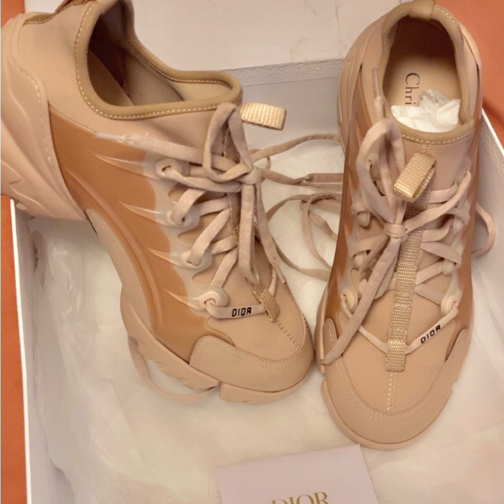 Dior Women's Nude and Tan Sneakers